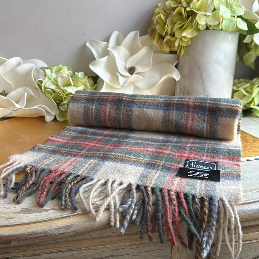 NWOT! Harrods London Embroidered Lambswool Scarf
